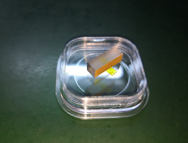 β相偏硼酸钡（BBO）晶体