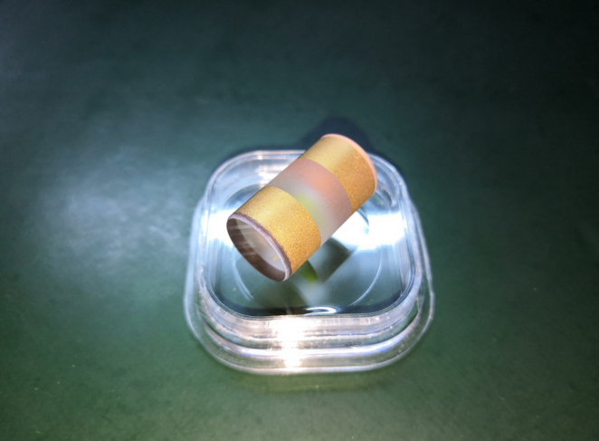 磷酸二氢钾(KDP)和磷酸二氘钾(DKDP)晶体 磷酸二氢钾(KDP)和磷酸二氘钾(DKDP)晶体