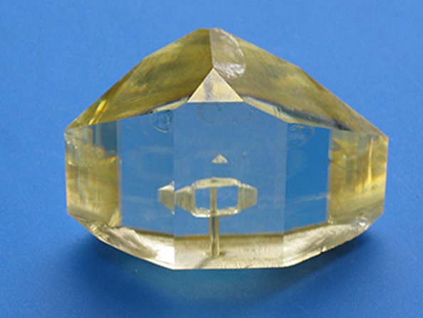 山西专注电光晶体厂家