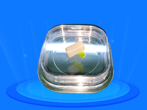 铽镓石榴石(Tb3Ga5O12, TGG)晶体